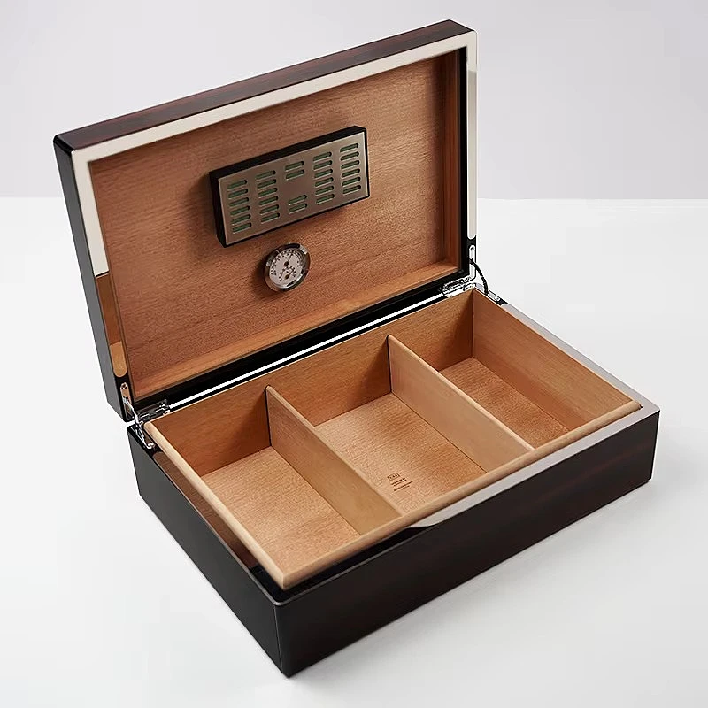 Caixa de madeira para charutos com divisórias