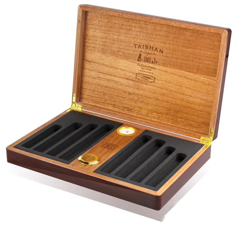 Open cigar humidor with individual slots