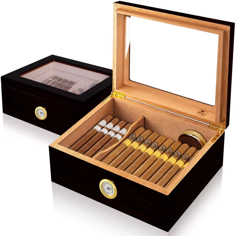 Humidor de cristal para puros lleno de puros