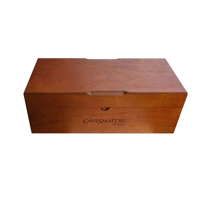Classic wooden whisky box with Cavesmaître France logo