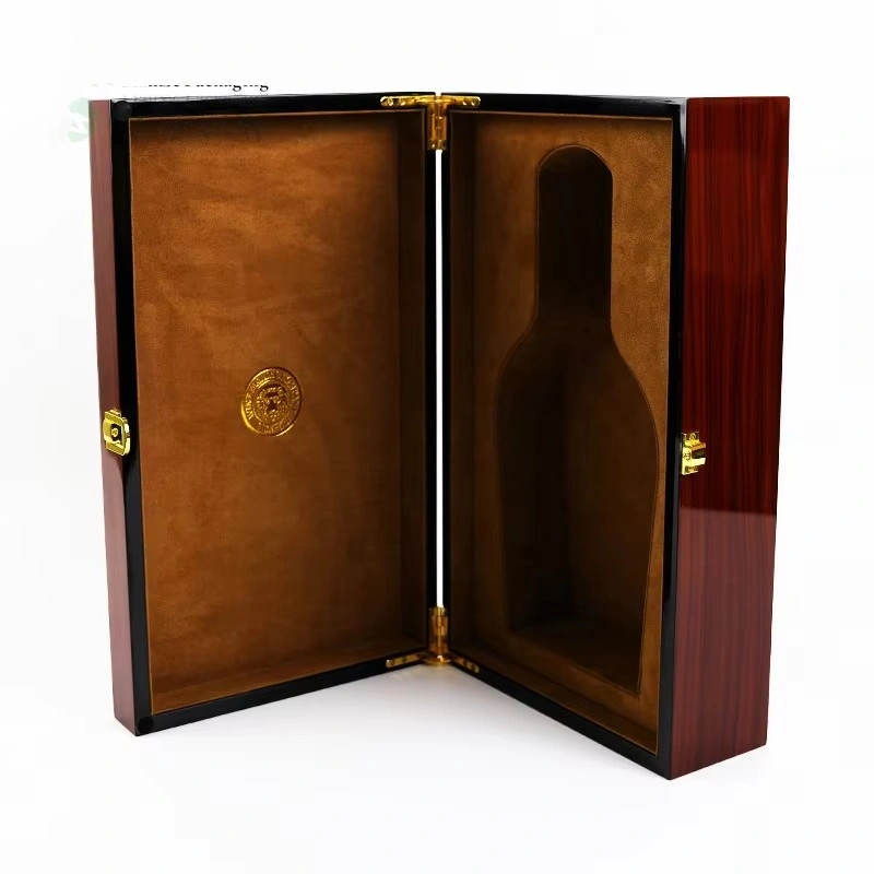 Vertical wooden whisky box with brown suede bottle insert