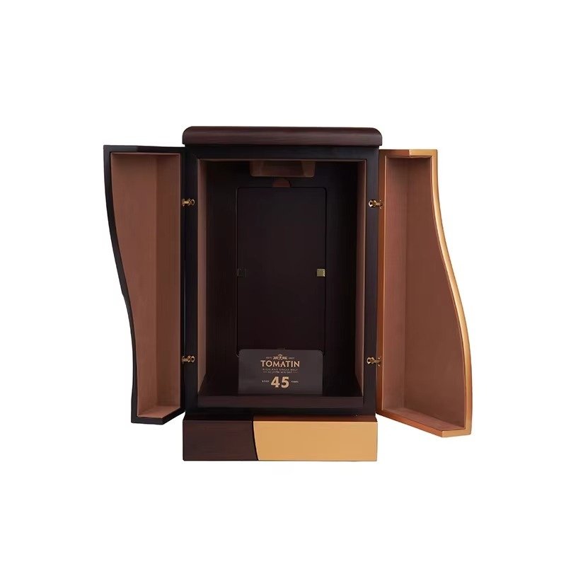Luxury Tomatin 45 whisky display case open
