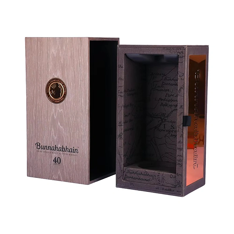 Bunnahabhain 40 whisky box with detailed interior design
